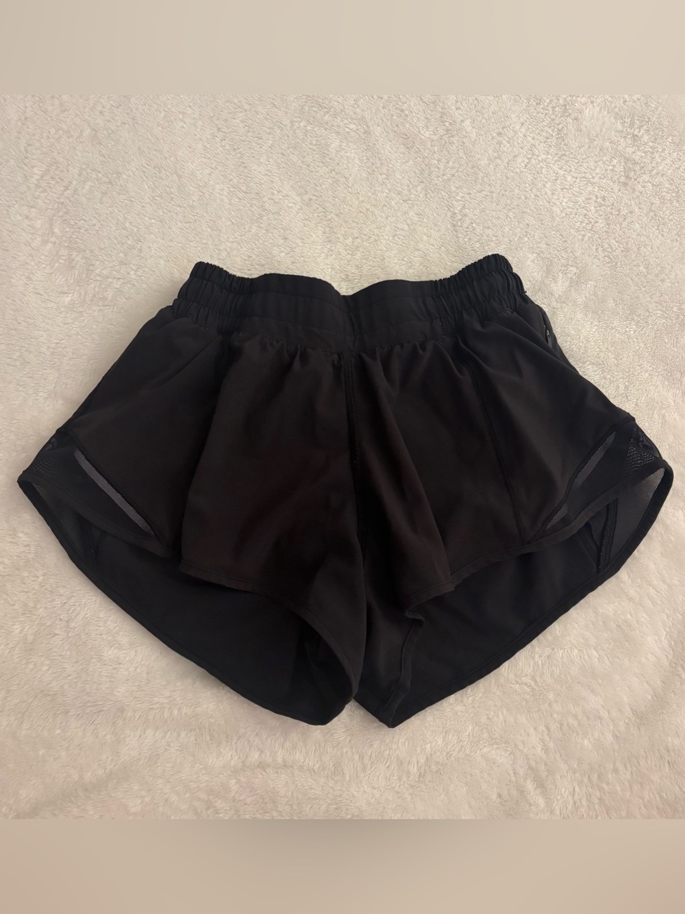 Lululemon Black Hotty Hot Shorts 2.5”